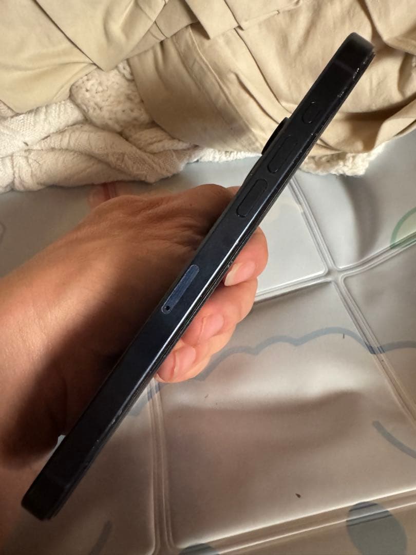 Apple iPhone 15 Pro Max 256GB，美品，バッテリー99