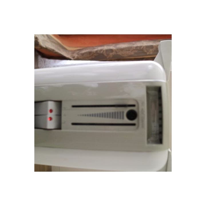 【イタリー】デロンギ社製【オイルヒーター】便利なタオルハンガー付き