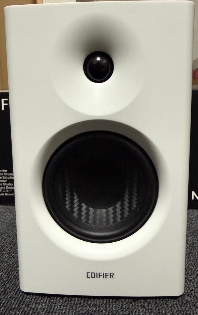 スピーカー・ウーファー Edifier MR4