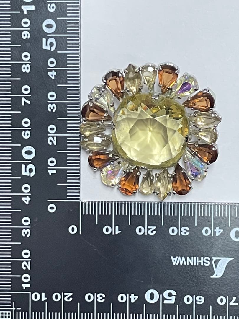 Christian Dior ディオール　ブローチ　❤︎