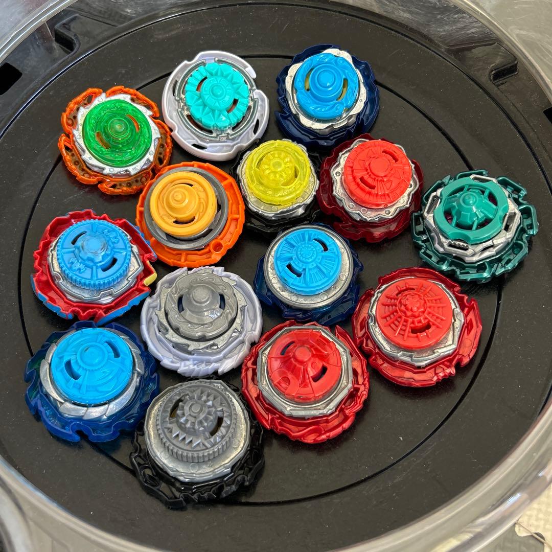 ベイブレードバースト　クアッドストライク　ハズブロ　まとめ売り