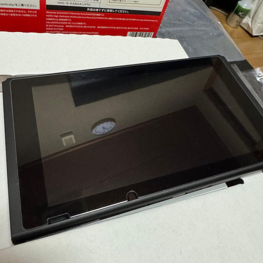 美*様 i*u様 【美品】Nintendo Switch 本体 青/赤 Joy-