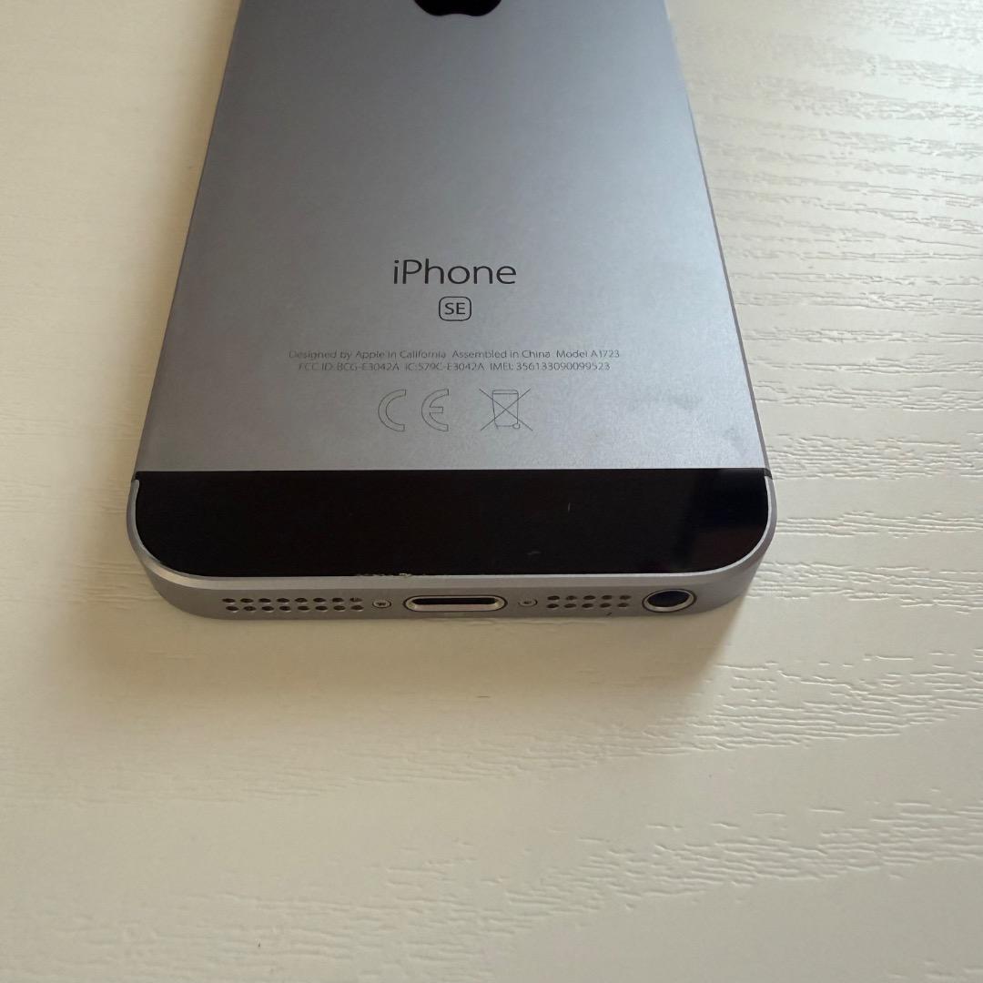 iPhoneSE 初代 第一世代 32GB スペースグレー SIMロックなし
