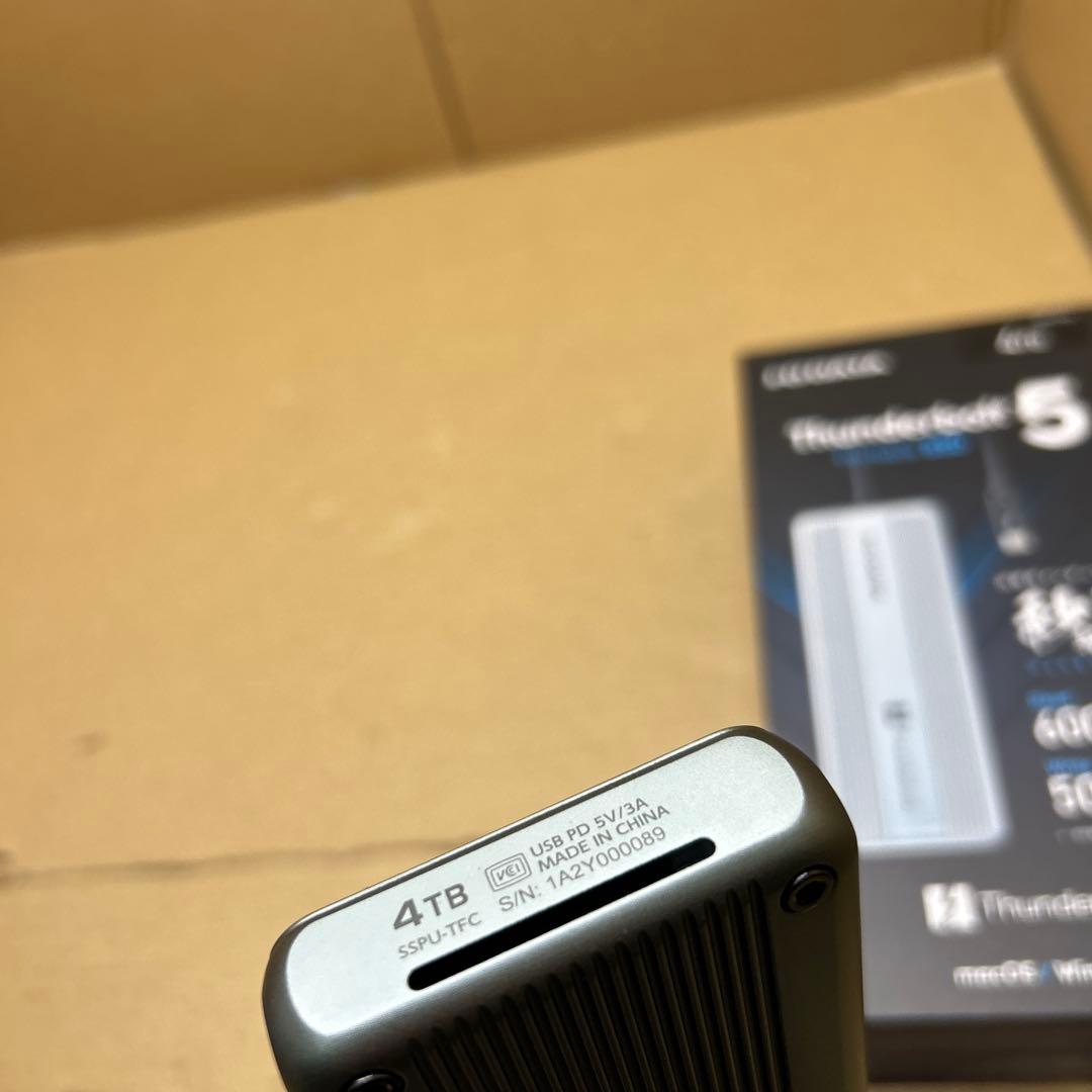 4TB SSPU-TFC4 外付けSSD Thunderbolt 5 USB-C