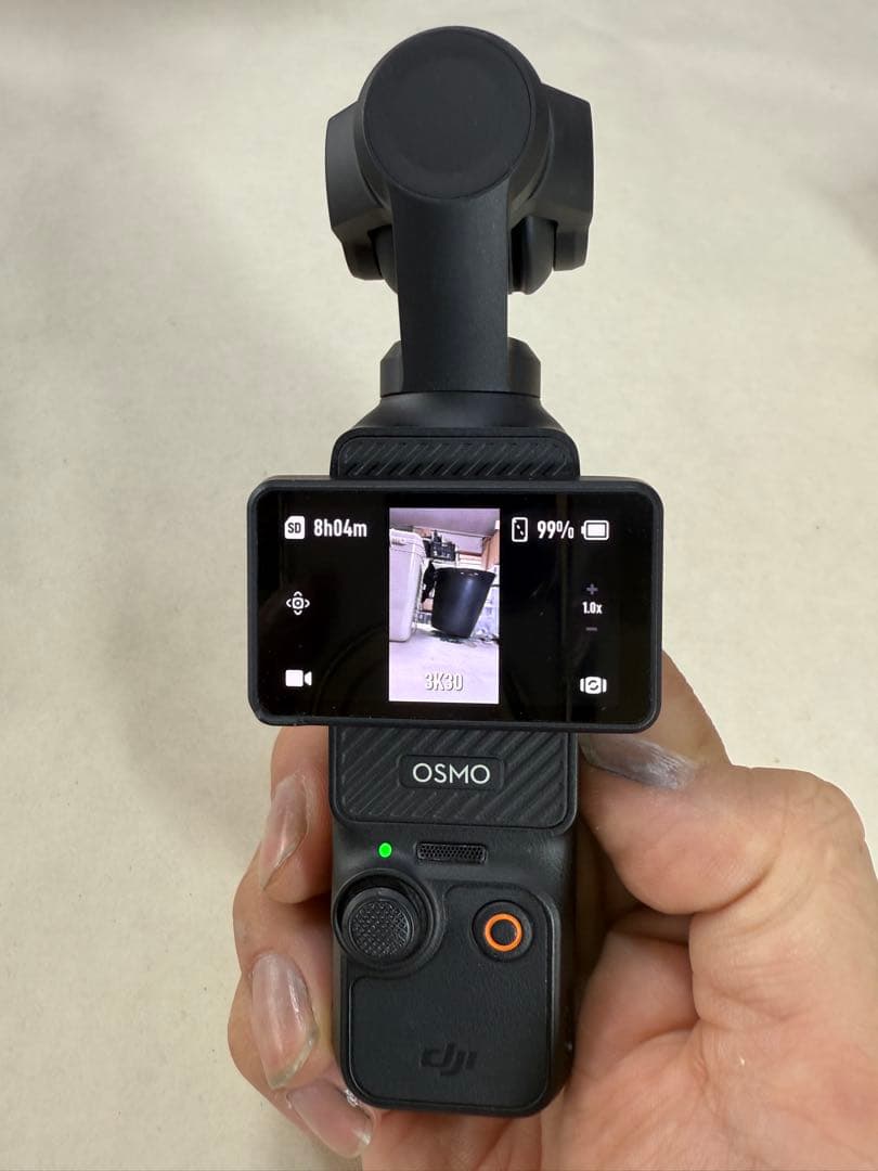 美品　DJI カメラ Osmo Pocket 3 クリエイターコンボ