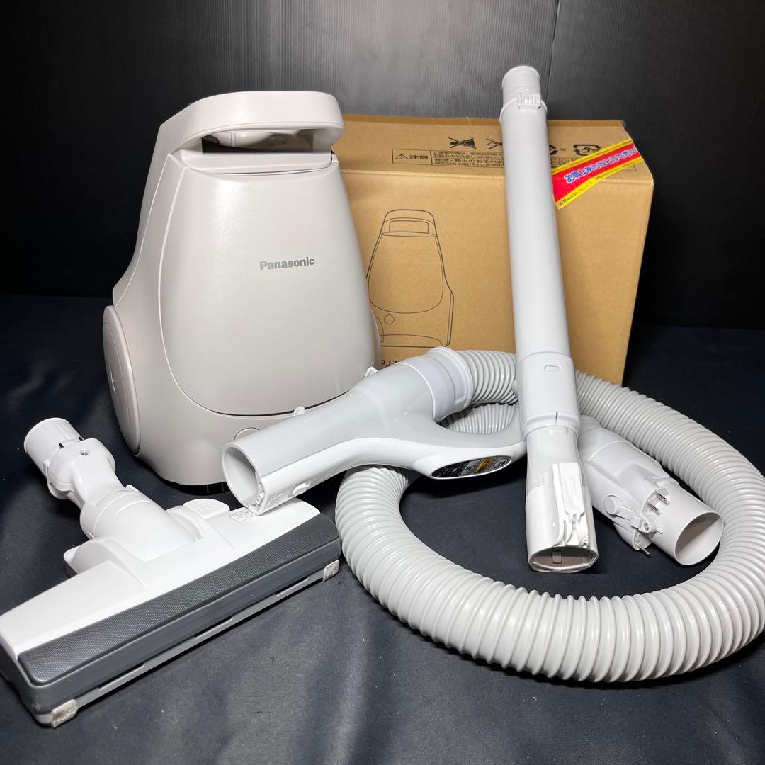 【美品】パナソニック 電気掃除機 MC-PJ23G 2024年製 紙パック式