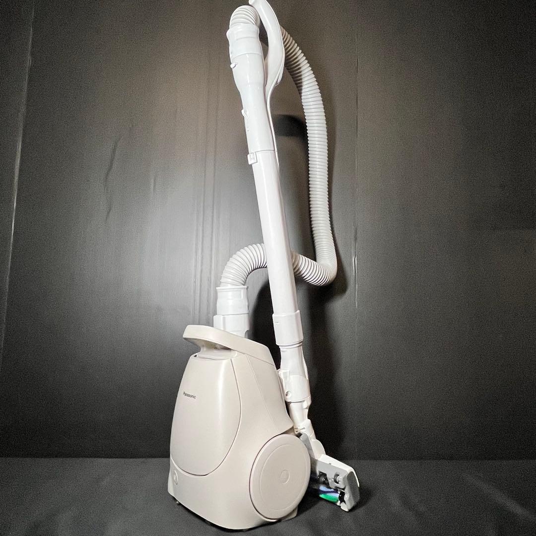 【美品】パナソニック 電気掃除機 MC-PJ23G 2024年製 紙パック式