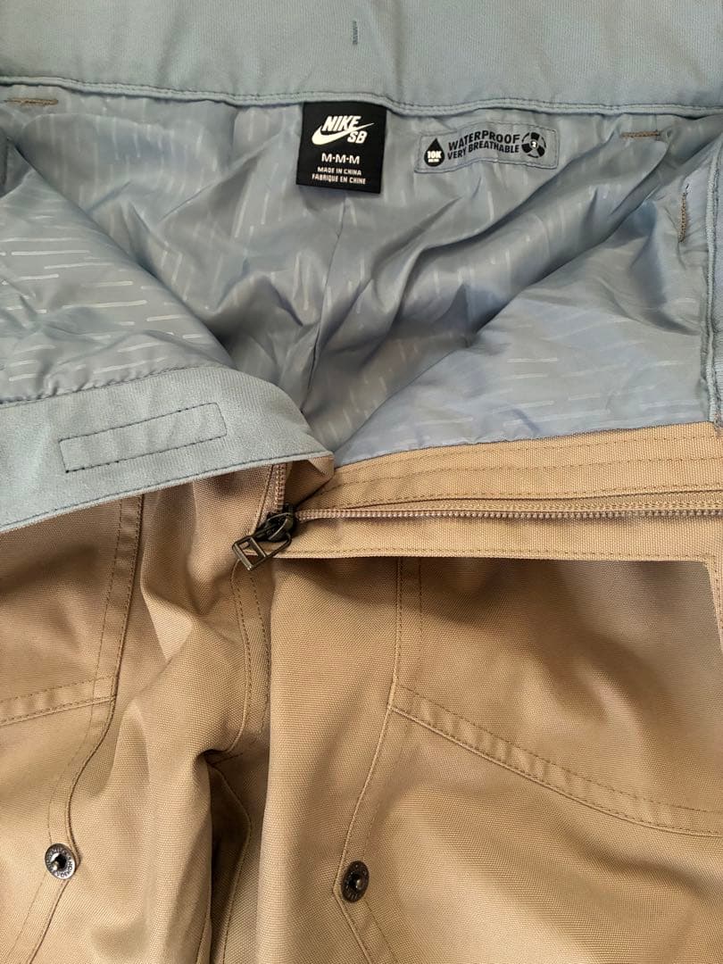 希少！NIKEスノーボードパンツ