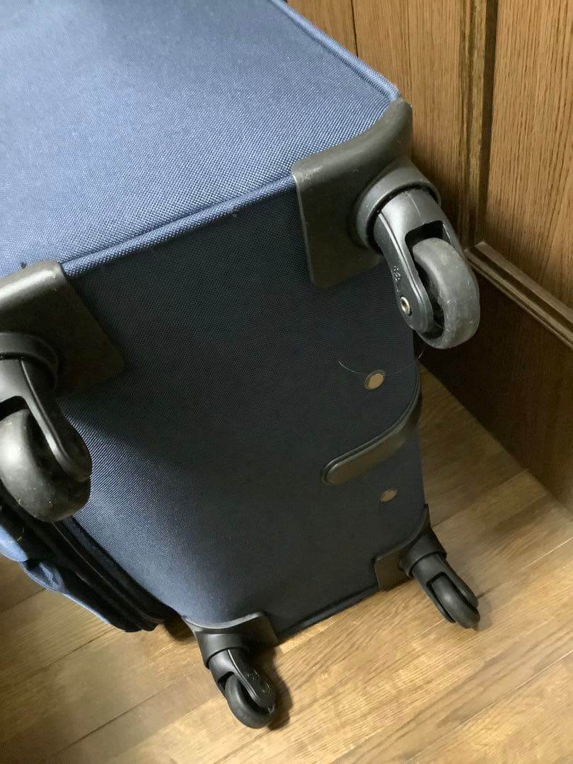 Samsonite サムソナイトソフトスーツケースキャリーバッグ4～7泊 66L