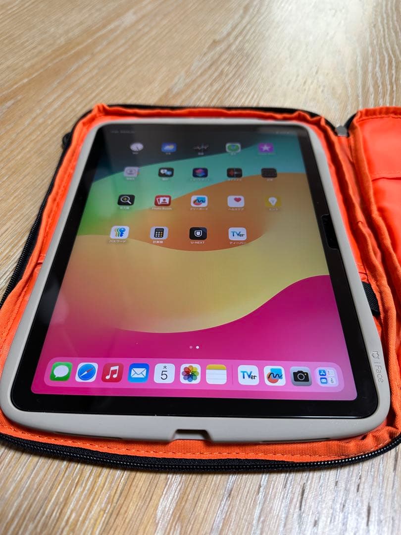 Apple iPad Air シルバー　M2 iFaceケース付き