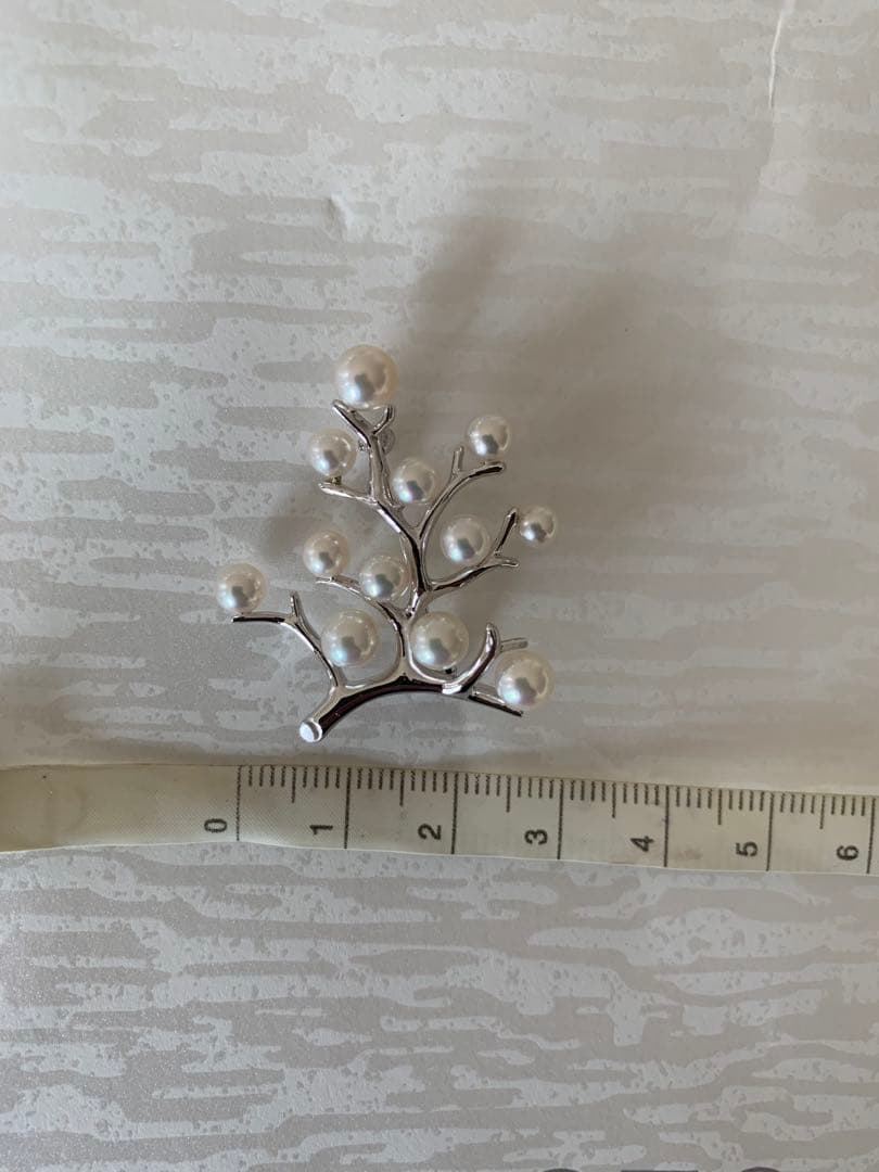 ミキモト　幸福の木ブローチ