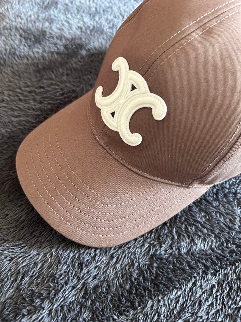 CELINE ブラウンロゴ刺繍 キャップ