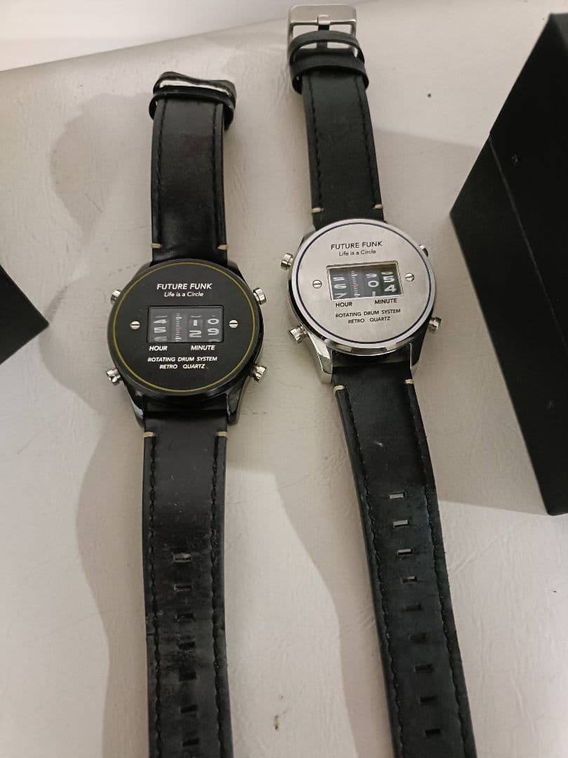 FUTURE FUNK デジタル腕時計 2点セット