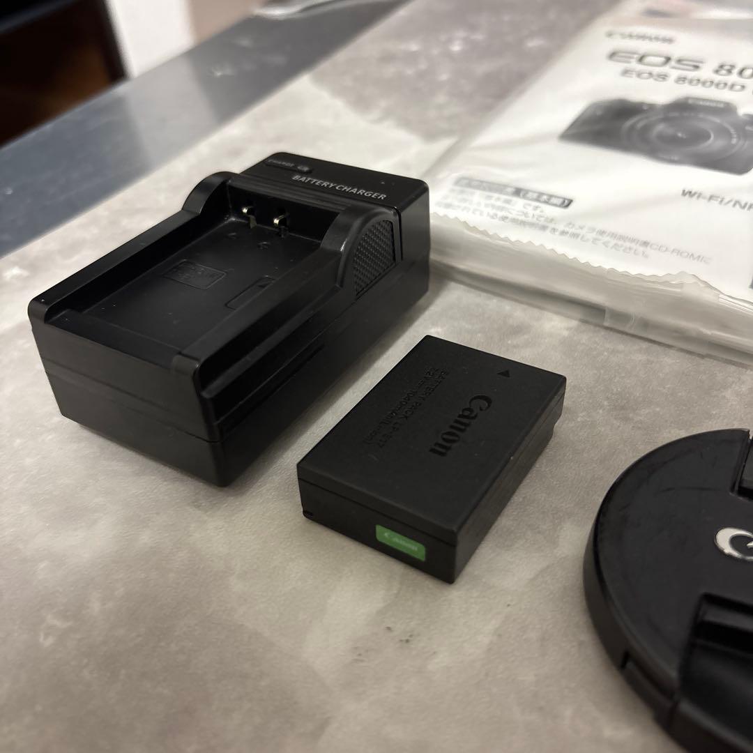 【極上・完動品】Canon 8000D EF18-135mm wifi機能あり