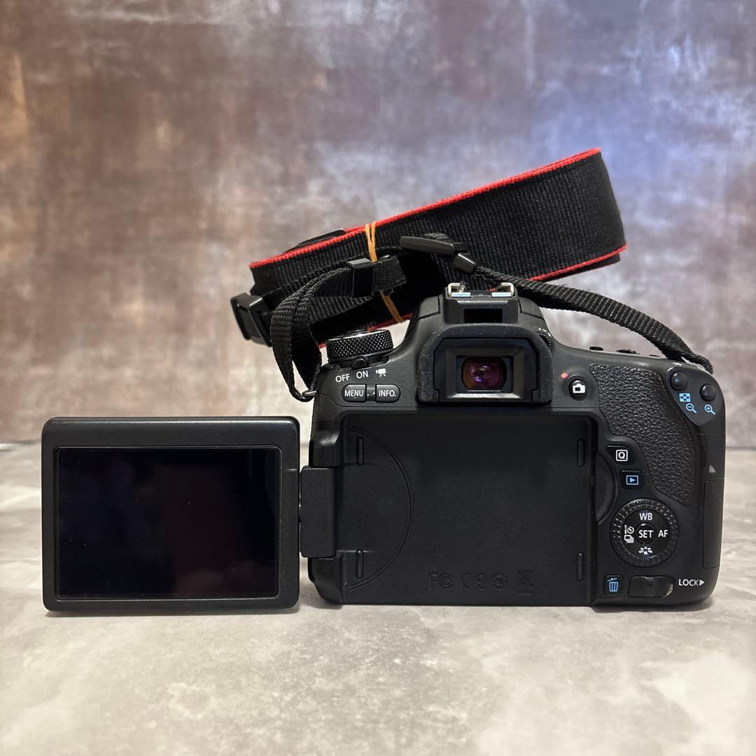 【極上・完動品】Canon 8000D EF18-135mm wifi機能あり