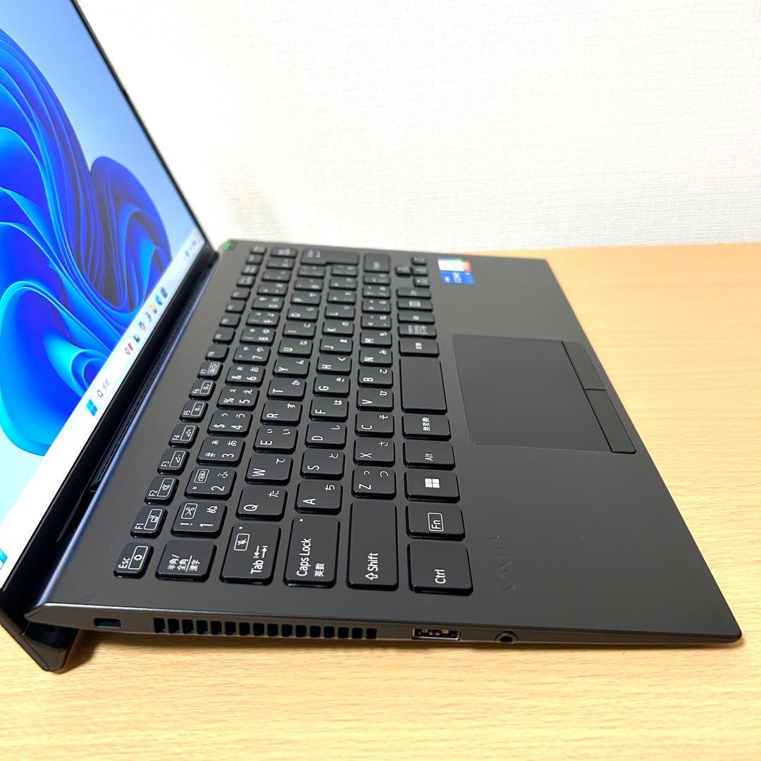 美品 VAIO S13 VJS134 第12世代 SSD256GB FHD i5