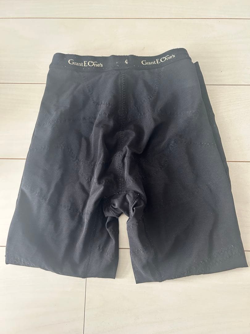 正規品　良品グラントイーワンズ LALA ドレナージュスパッツ 64 骨盤矯正