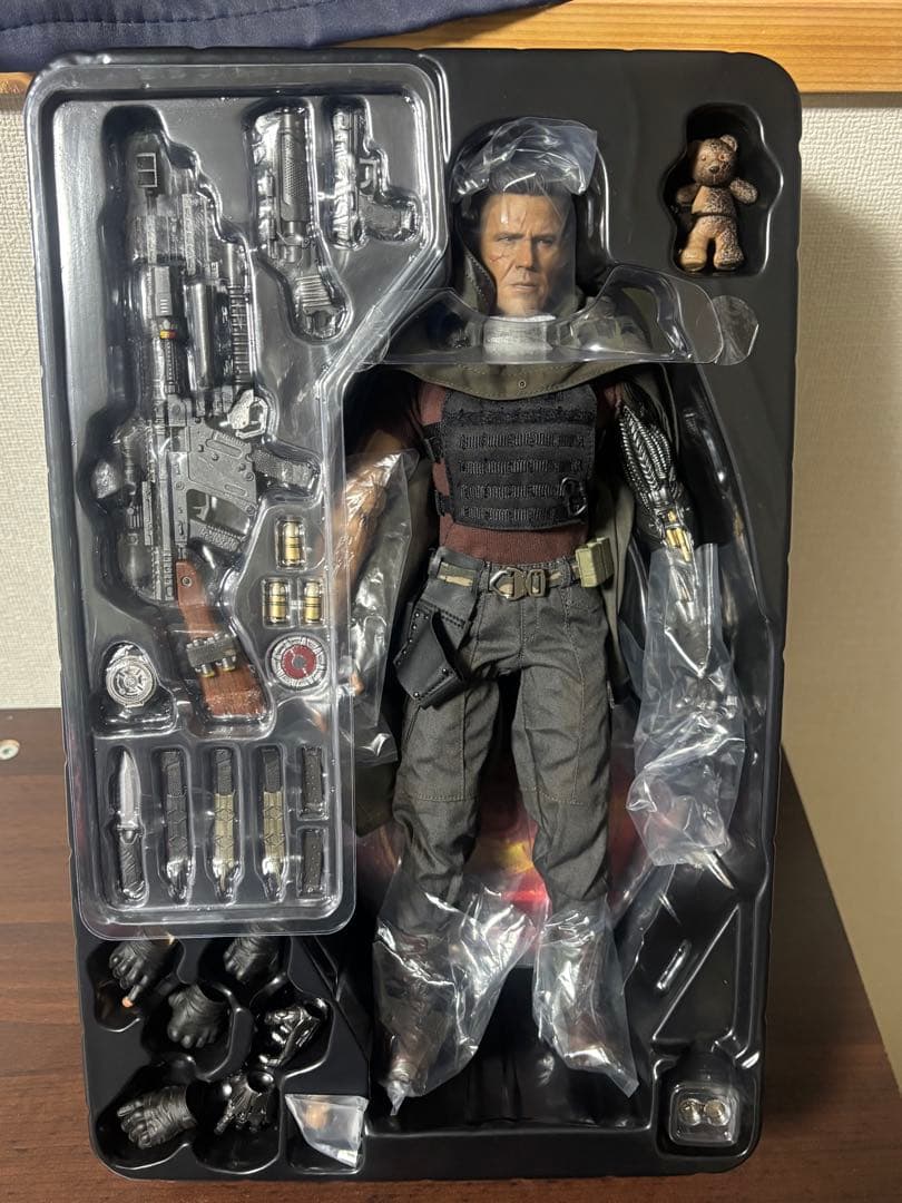 ホットトイズ　ケーブル　デッドプール