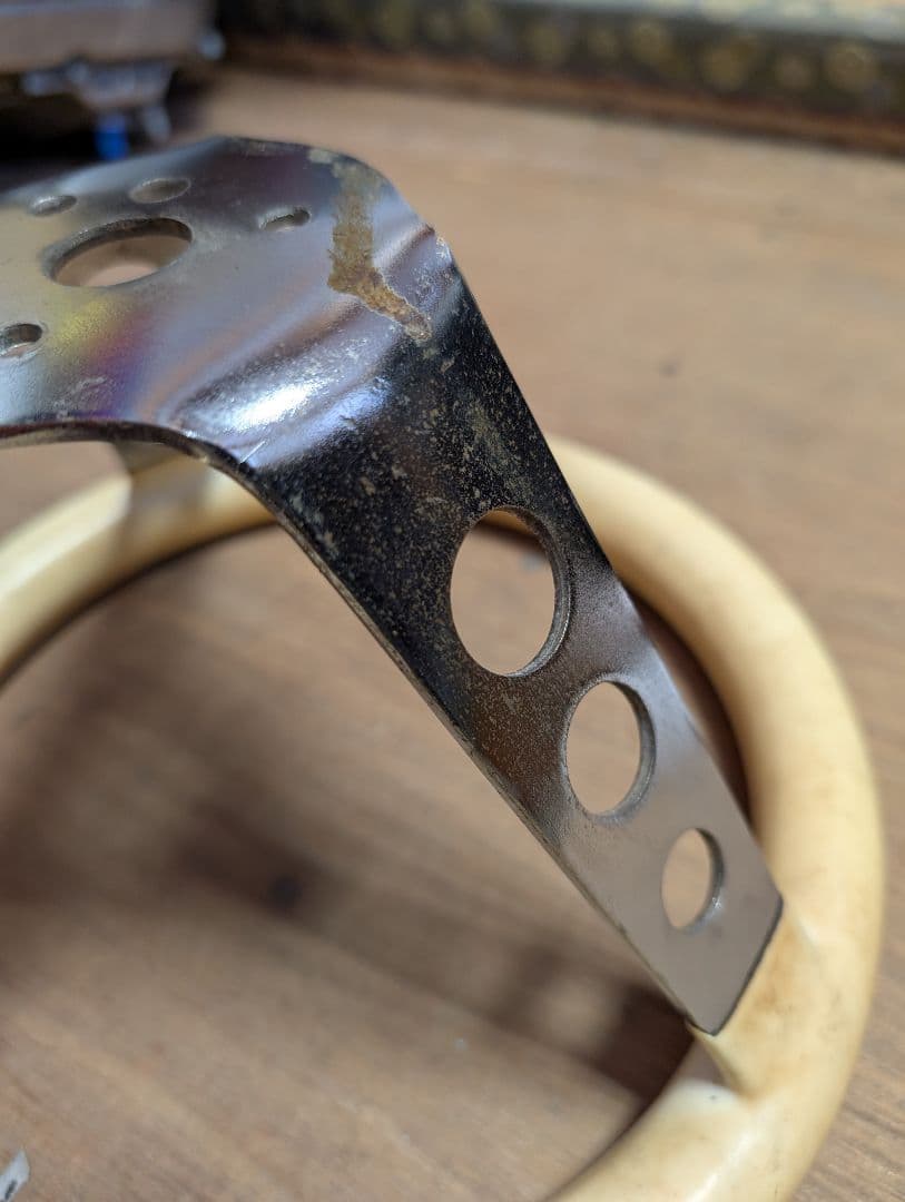 当時物ムーンアイズ グランツ 白ステアリング 10インチ