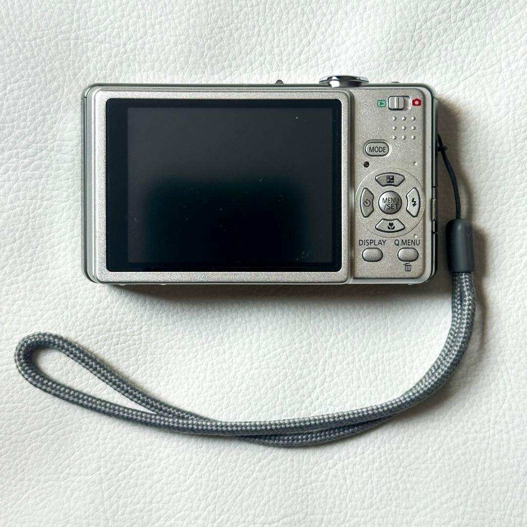 Panasonicコンパクトデジタルカメラ LUMIX DMC-FS7シルバー