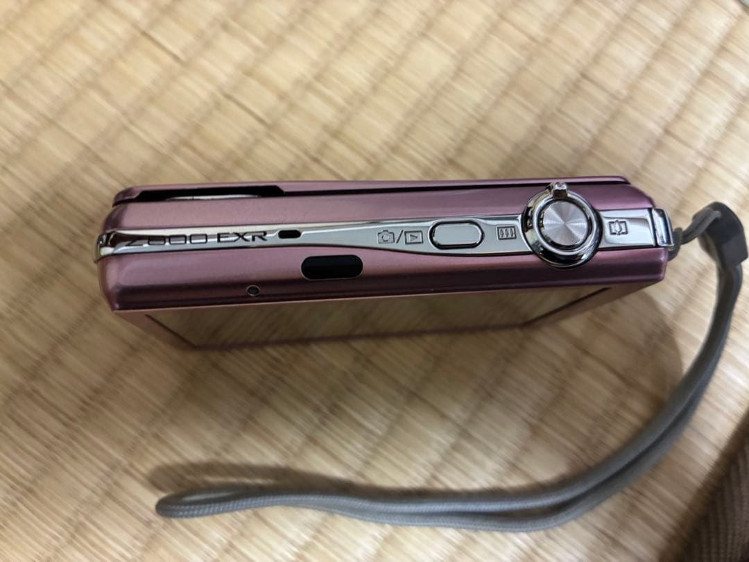 富士フイルム FUJIFILM FinePix Z800 EXR ピンク