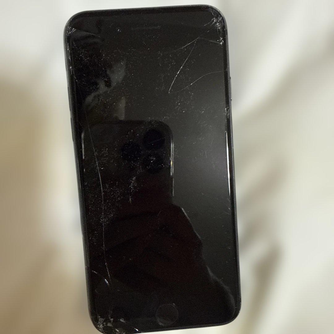 Apple iPhone 8 ブラック 本体