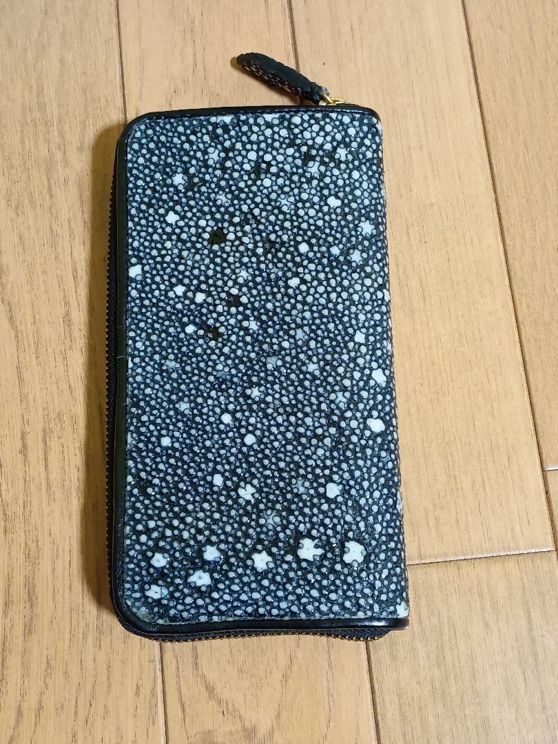 スタースティングレイ長財布