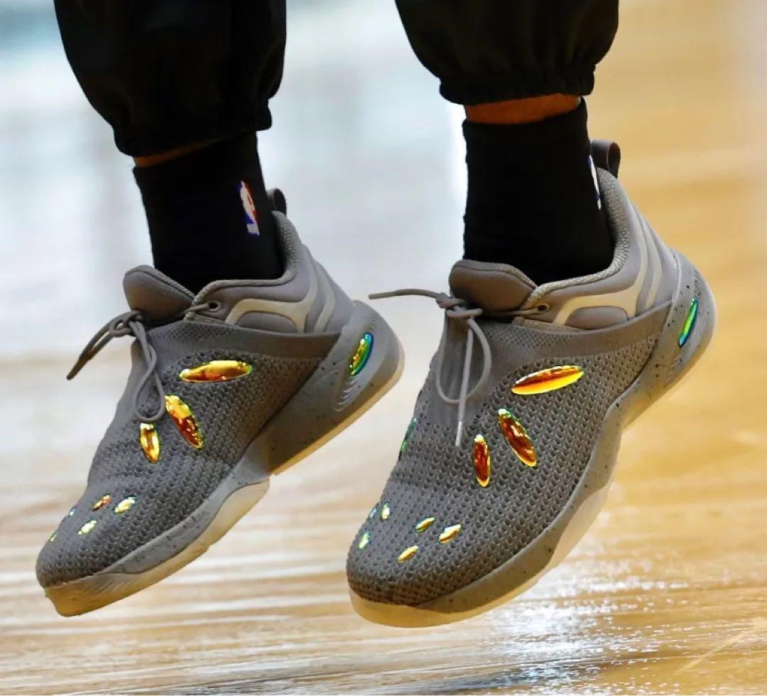 ジェイレンブラウン 超レアバッシュ 741 \"ブラックムーンとグレーネブラ\"