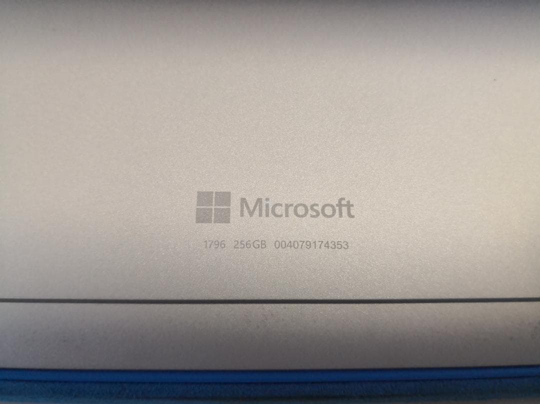 【日曜昼までお値下げ】Surface Pro 5  i5  256GB/8GB