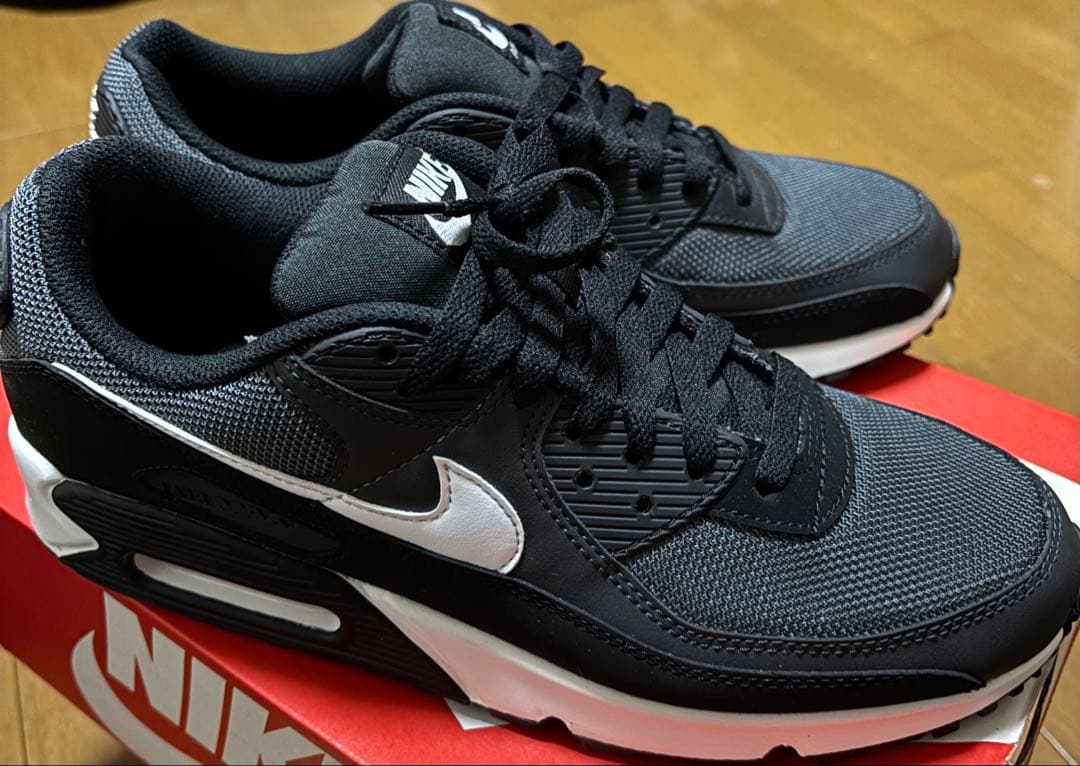 【新品】NIKE　エア マックス 90 カラー:グレー/ホワイト サイズ:28