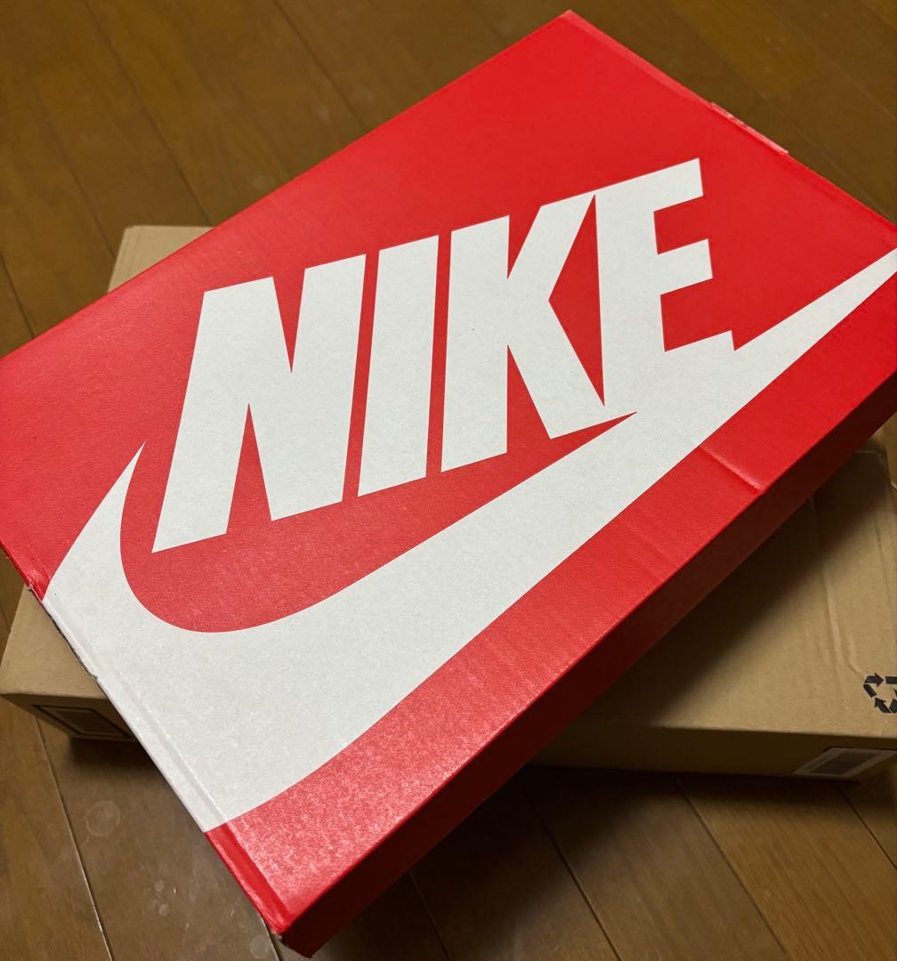 【新品】NIKE　エア マックス 90 カラー:グレー/ホワイト サイズ:28