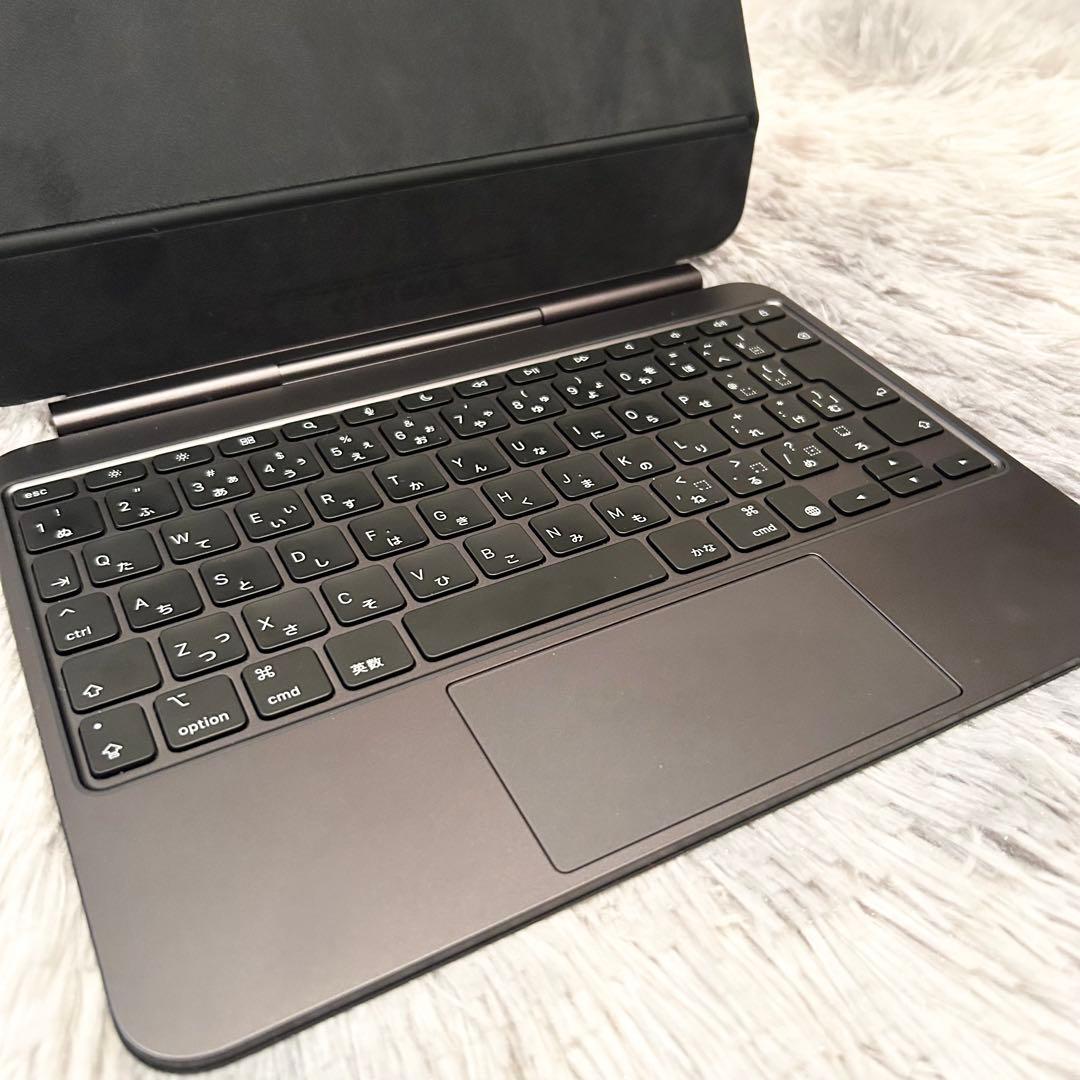 【極美品】Apple magic keyboard MWR03J/A A2975