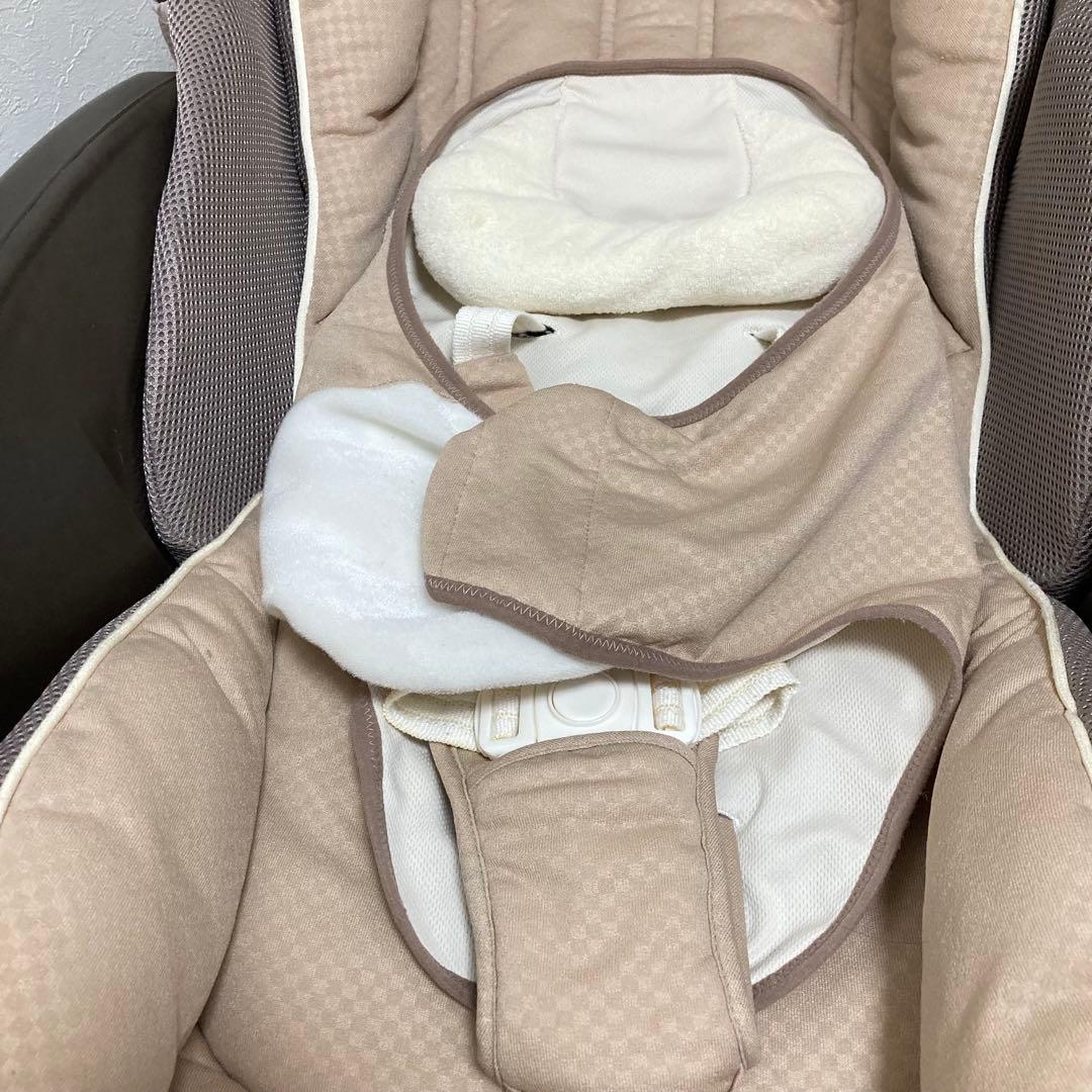 アップリカ　ユラリズム　オート　プレミアム　ベージュ