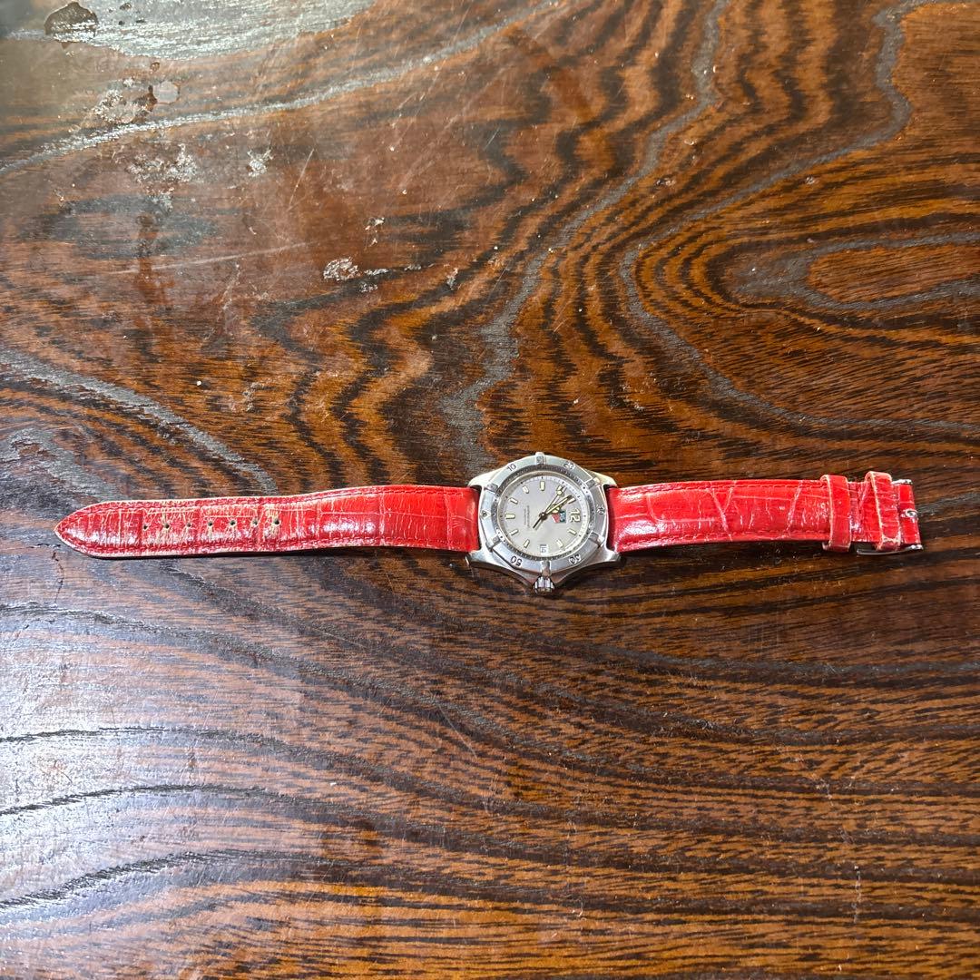 TAG Heuer 腕時計 シルバー/レッド