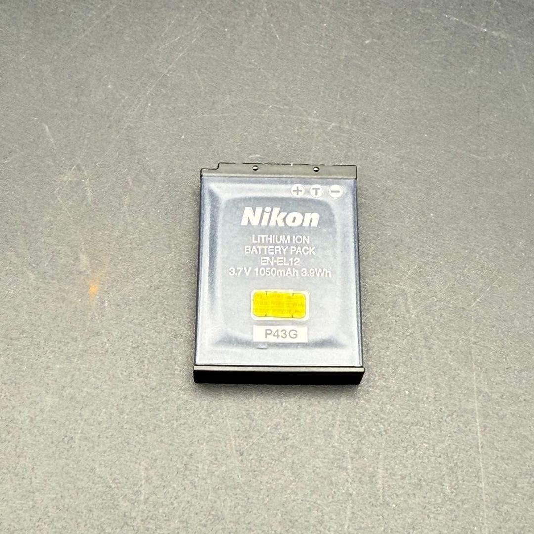 【やや訳あり品】Nikon COOLPIX S8200 ノーブルブラック　箱付き