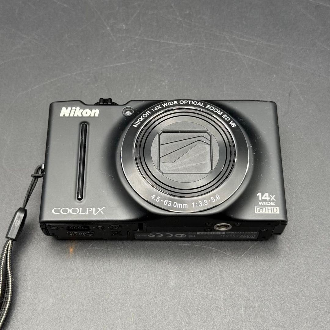 【やや訳あり品】Nikon COOLPIX S8200 ノーブルブラック　箱付き