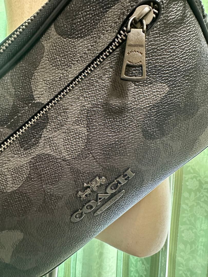 定価約8万❗️極美品❗️COACH 迷彩柄 ボディバッグ