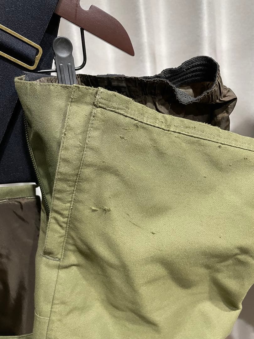 BURTON スノーボード ビブパンツ　オリーブ