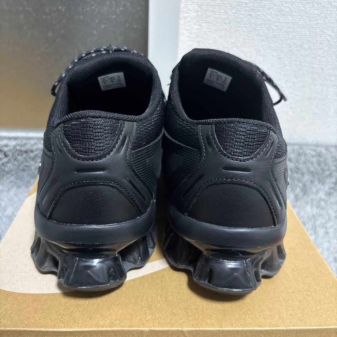 靴 ASICS GEL-KINETIC SP