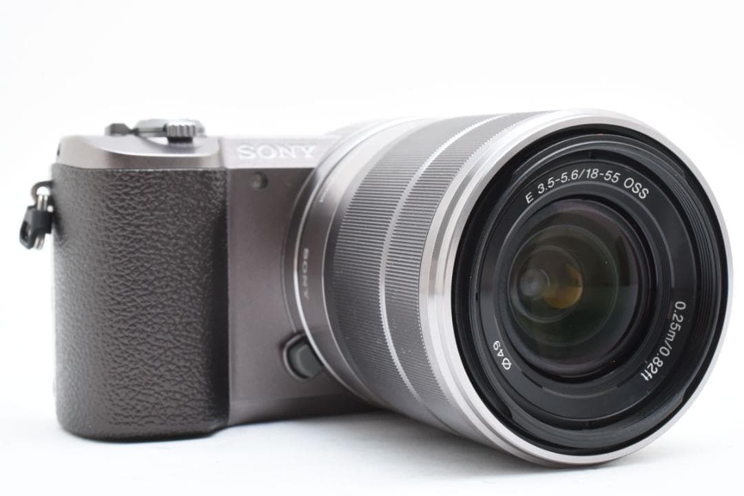 ■ショット数648回■美品■SONY α5100 +18-55レンズキット