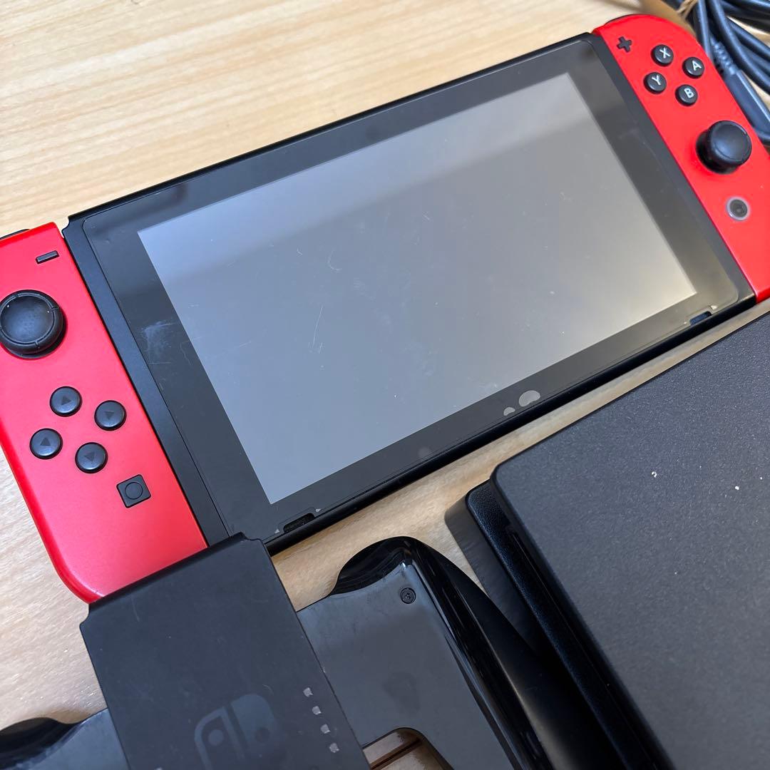 ク*売様 Nintendo Switch 本体 充電器