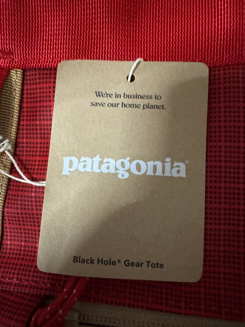 patagonia ブラックホール トート 61L 赤　廃盤カラー