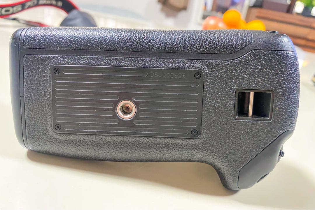 Canon EOS 7D Mark II デジタル一眼レフ