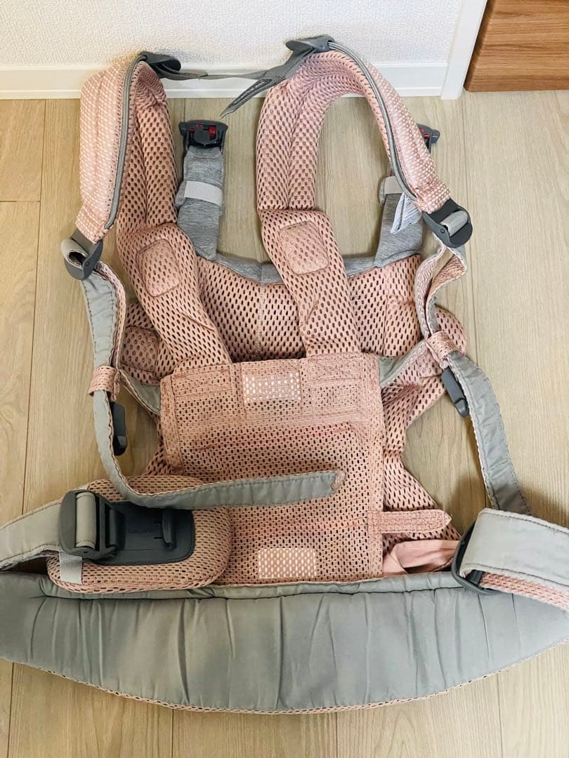 BABYBJÖRN HARMONY 抱っこひも メッシュ ピンク【即発送可】