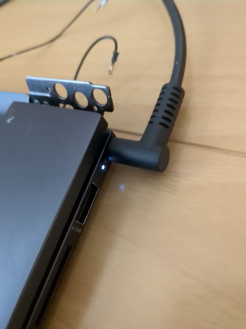 ジャンク HP ENVY x360 15-ee Ryzen7 SSD、メモリ無し