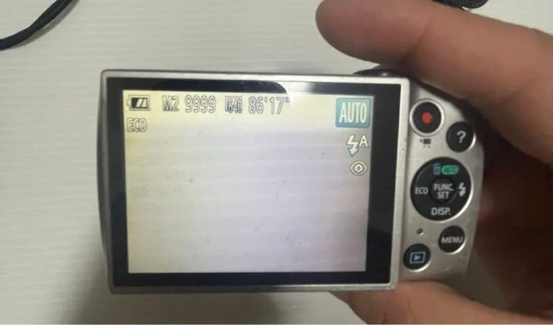 Canon パワーショット　A2600 カメラ