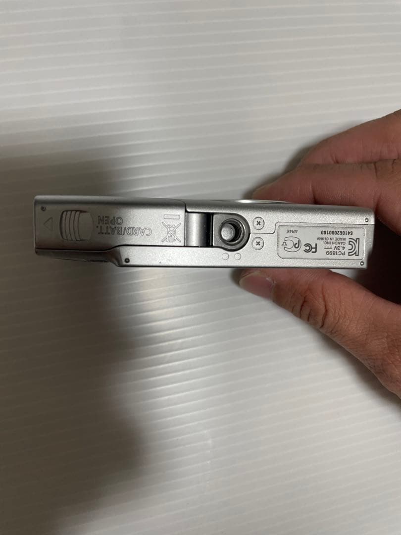 Canon パワーショット　A2600 カメラ