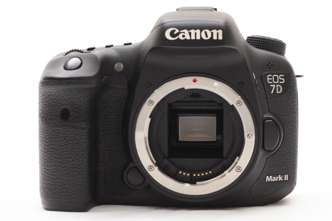 美品/一眼レフカメラ/Canon EOS 7D MarkIIトリプルレンズセット