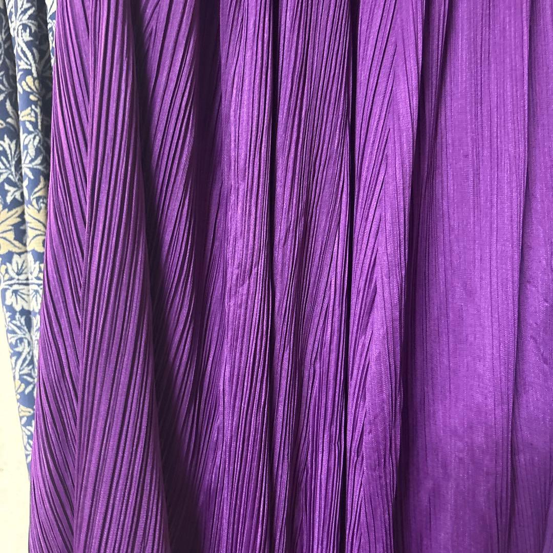 プリーツプリーズ紫色 プリーツロングスカート