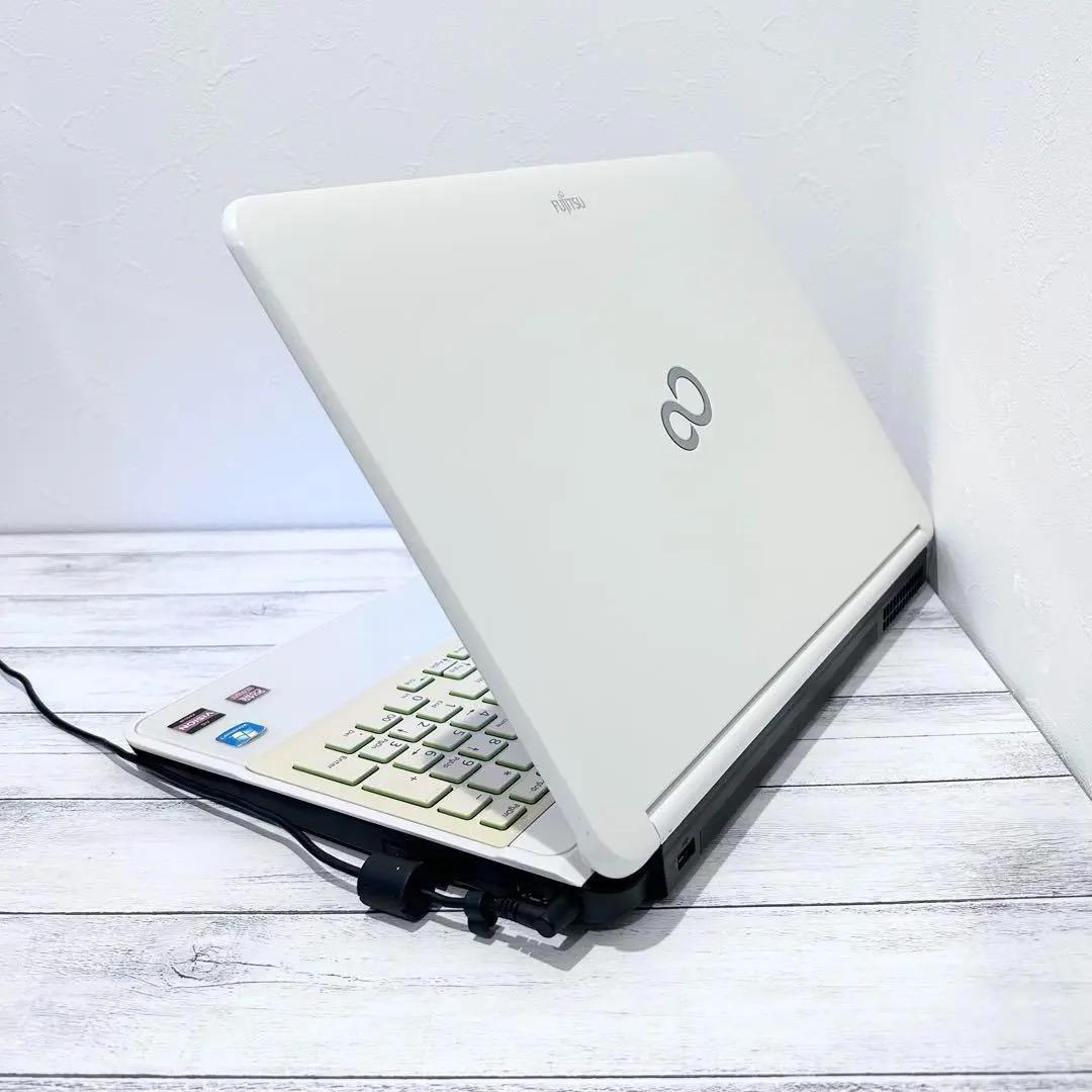 【美品❤️】HDD640GBカメラ内蔵の東芝ノートパソコン/動作良好♪ブルーレイ